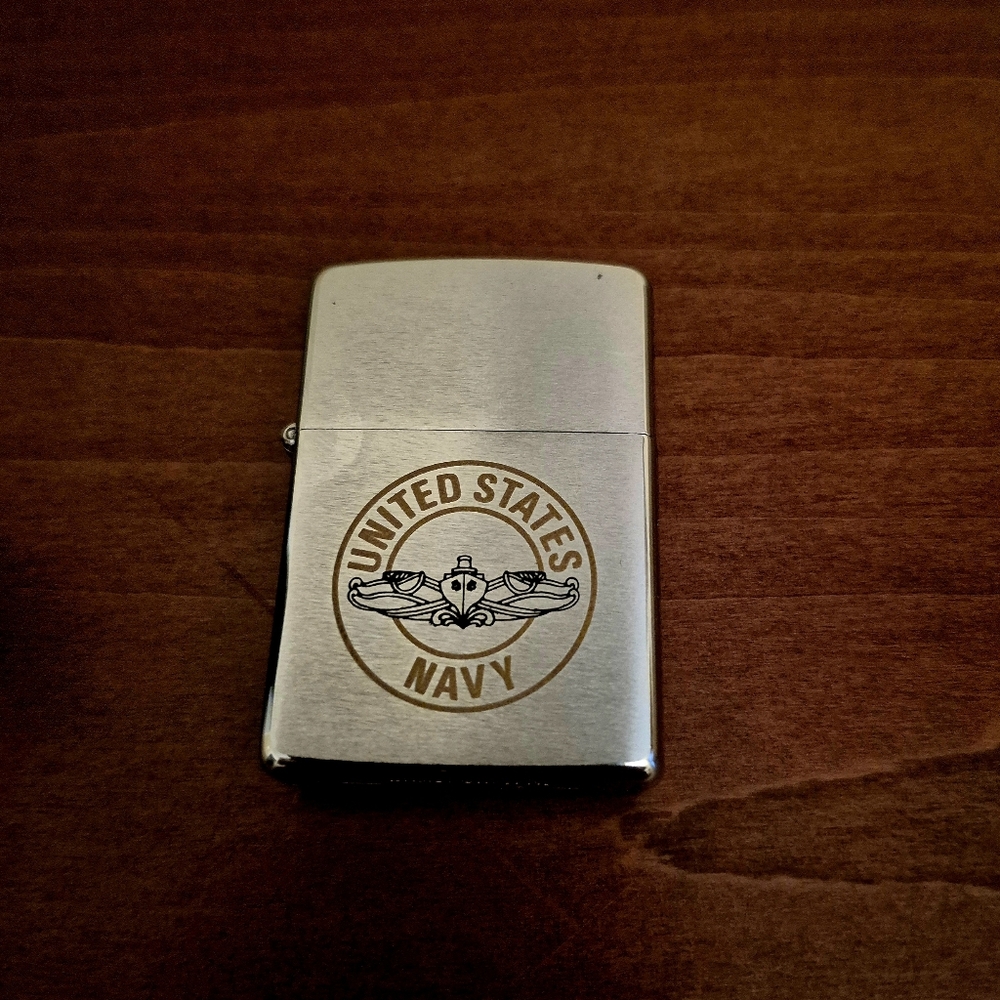 Zippo United States Navy Lighter - Silver